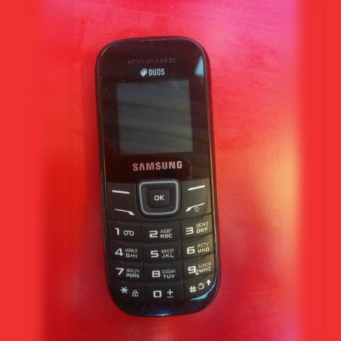 Raar Straat taal Samsung GT-E1202I mobiele telefoon Duo sim – MKH-Electronics